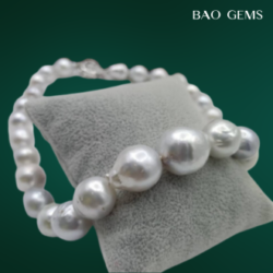 New 15*10 29 pcs. Baroque pearl necklace overall length including hook 17 inches. - Image 2